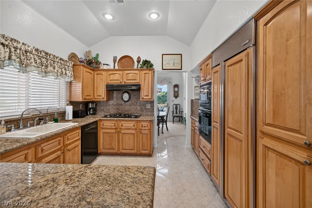 8157 Round Hills, Las Vegas, NV 89113