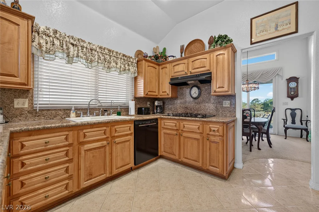 8157 Round Hills, Las Vegas, NV 89113