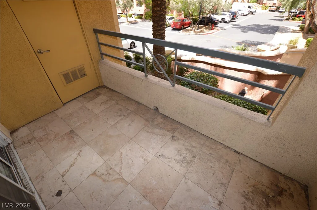 270 Flamingo, Las Vegas, NV 89169