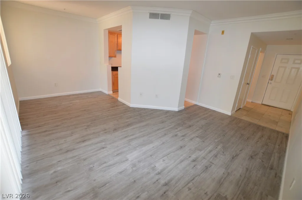 270 Flamingo, Las Vegas, NV 89169