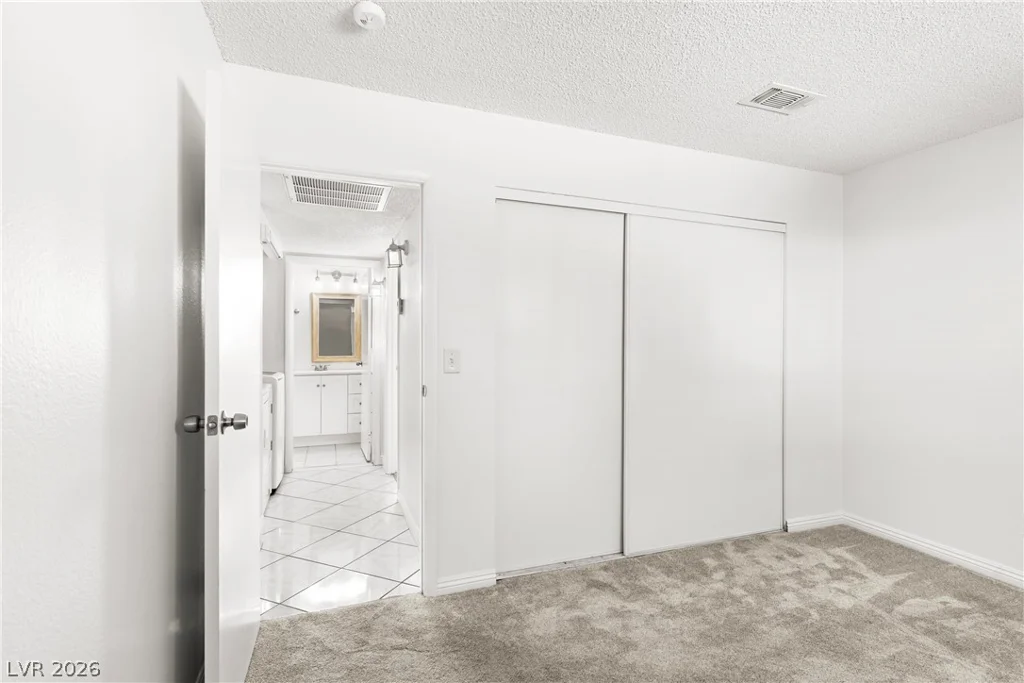 4274 Rollingstone, Las Vegas, NV 89103