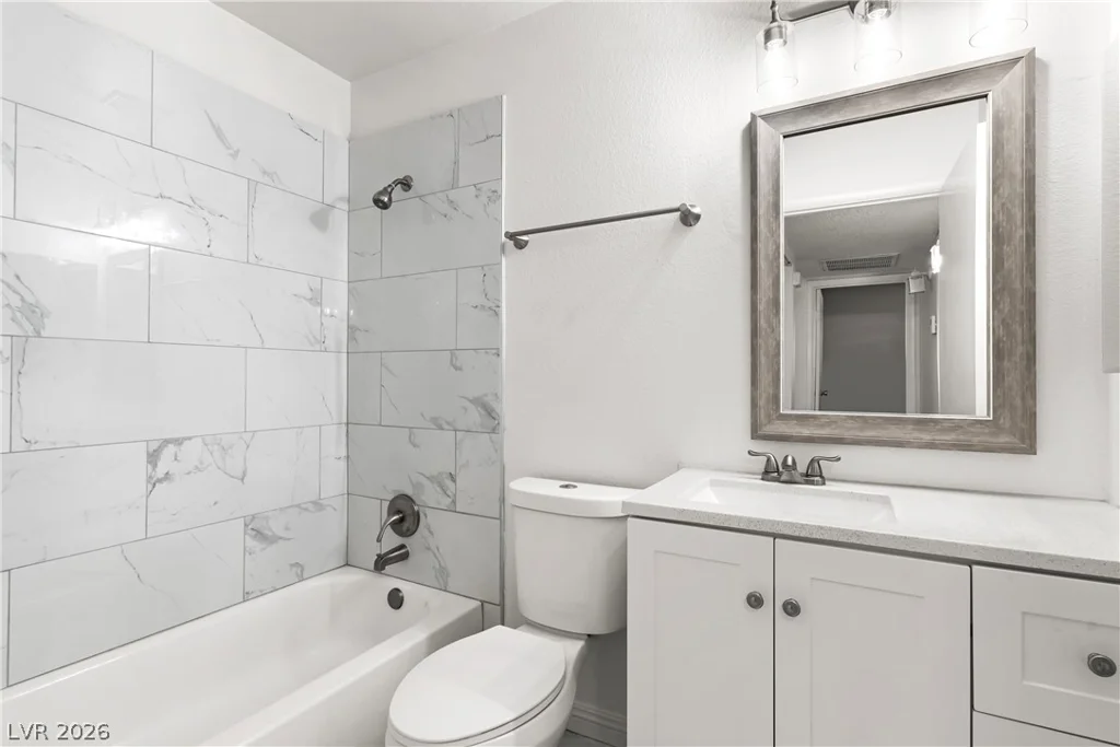 4274 Rollingstone, Las Vegas, NV 89103
