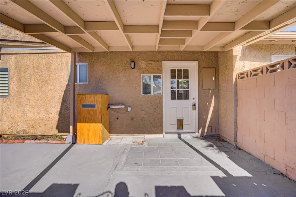 4274 Rollingstone, Las Vegas, NV 89103