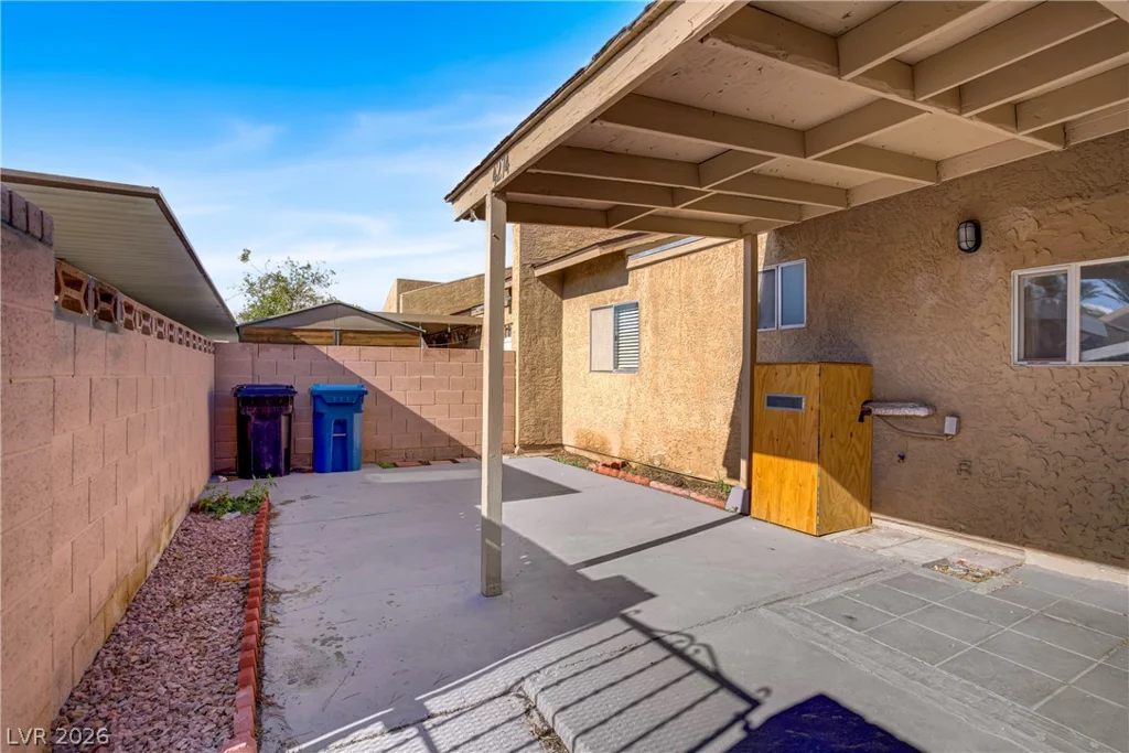 4274 Rollingstone, Las Vegas, NV 89103