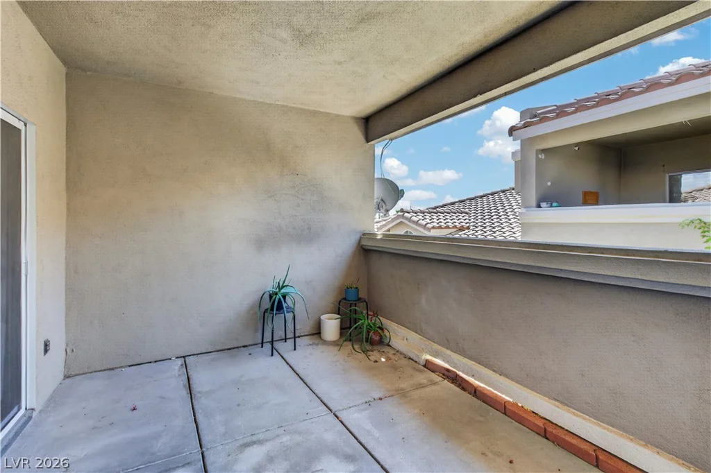 3250 Mystic Ridge, Las Vegas, NV 89129