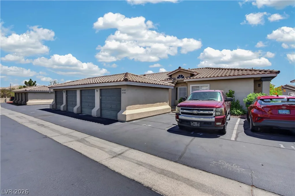 3250 Mystic Ridge, Las Vegas, NV 89129