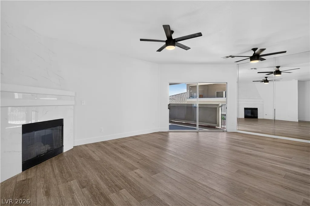 3250 Mystic Ridge, Las Vegas, NV 89129