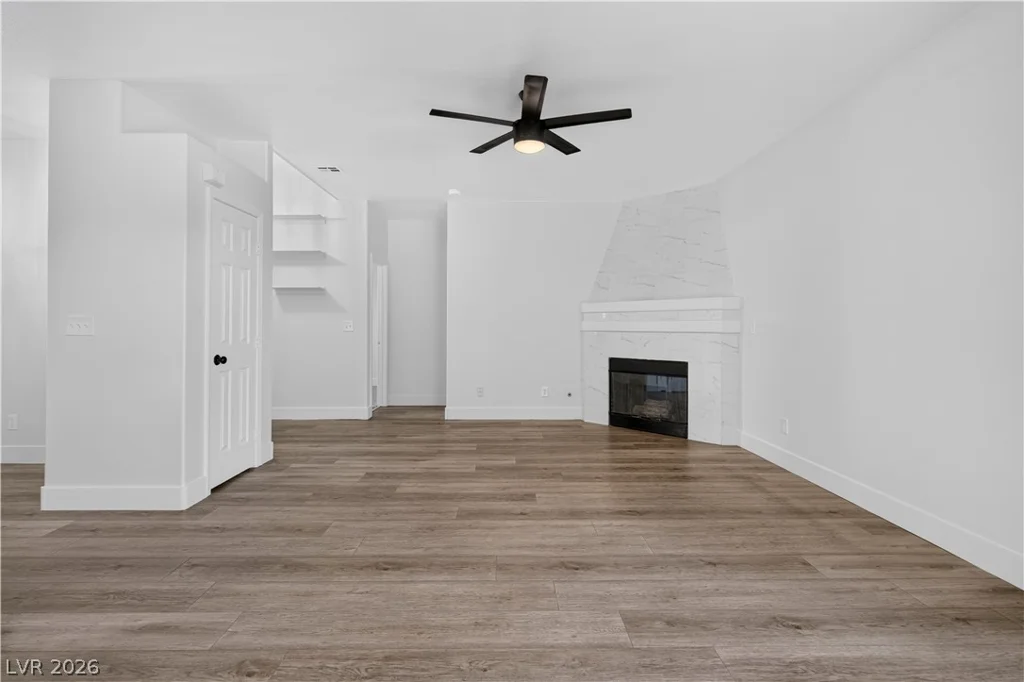 3250 Mystic Ridge, Las Vegas, NV 89129