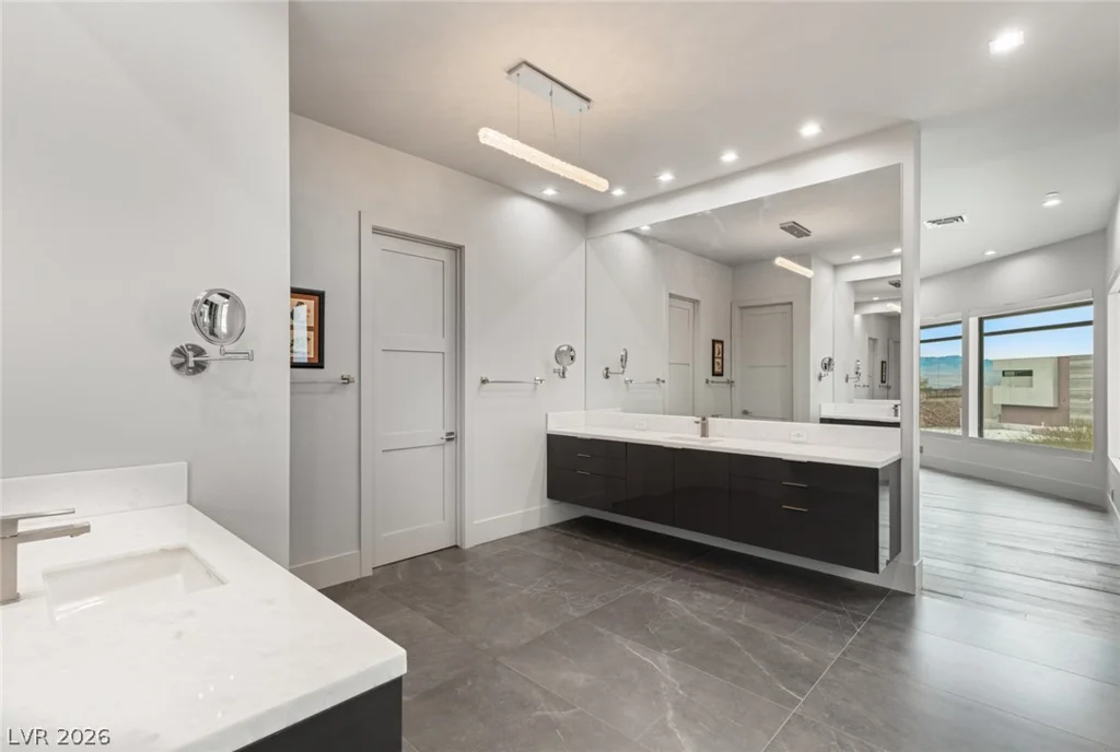 668 Dragon Peak, Henderson, NV 89012