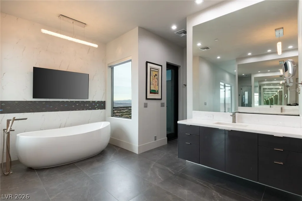668 Dragon Peak, Henderson, NV 89012