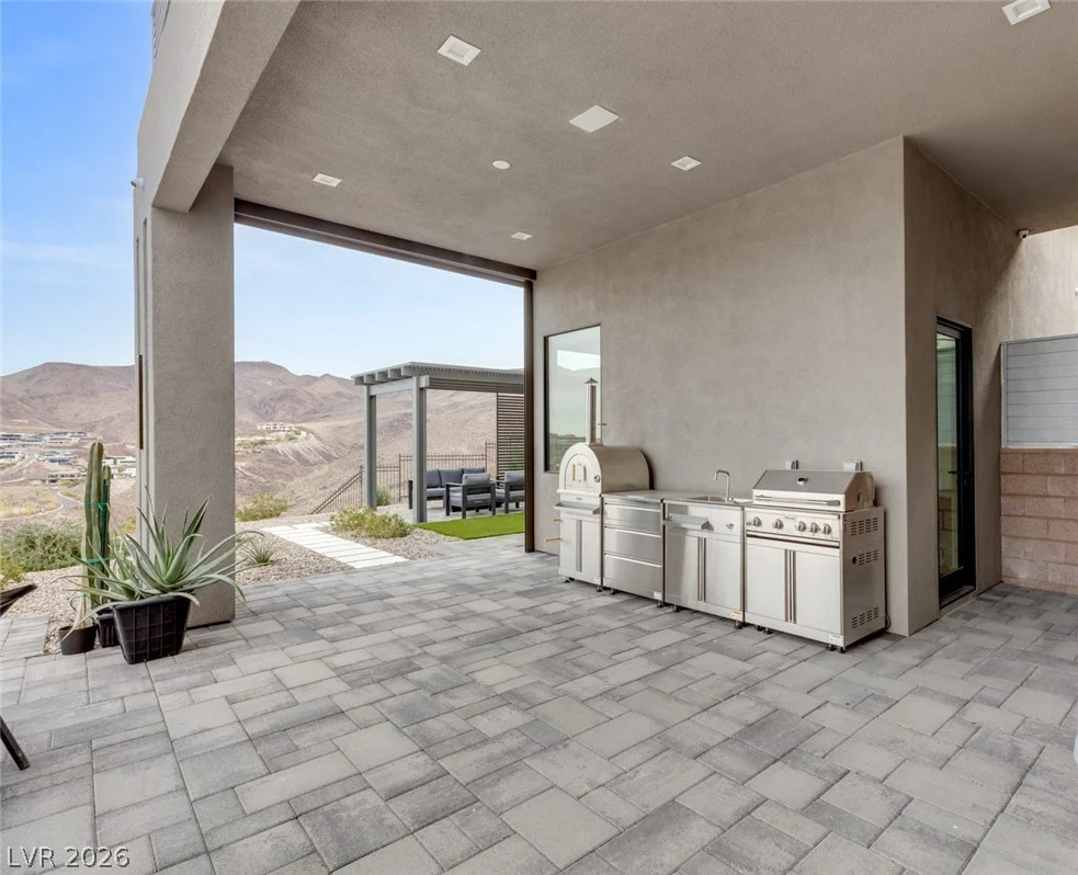 668 Dragon Peak, Henderson, NV 89012