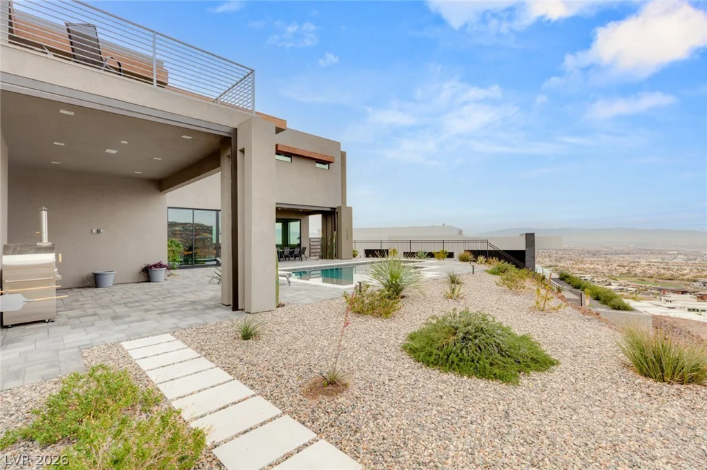 668 Dragon Peak, Henderson, NV 89012