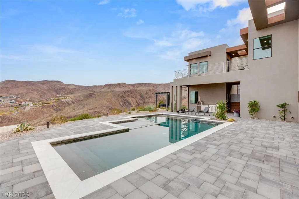 668 Dragon Peak, Henderson, NV 89012