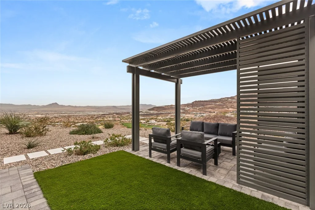 668 Dragon Peak, Henderson, NV 89012