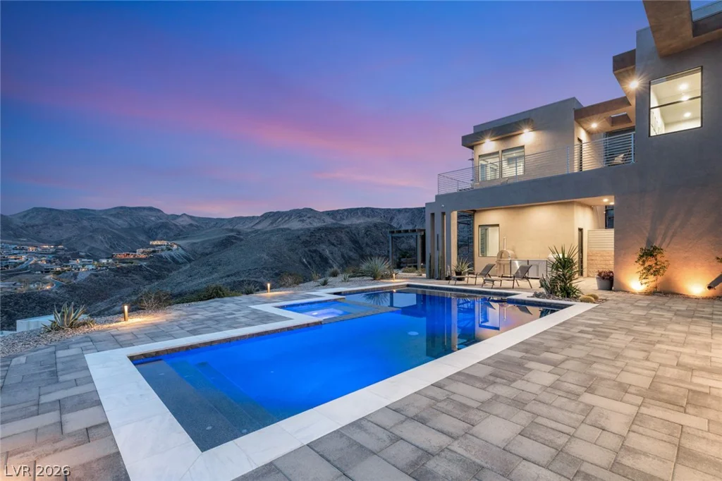 668 Dragon Peak, Henderson, NV 89012