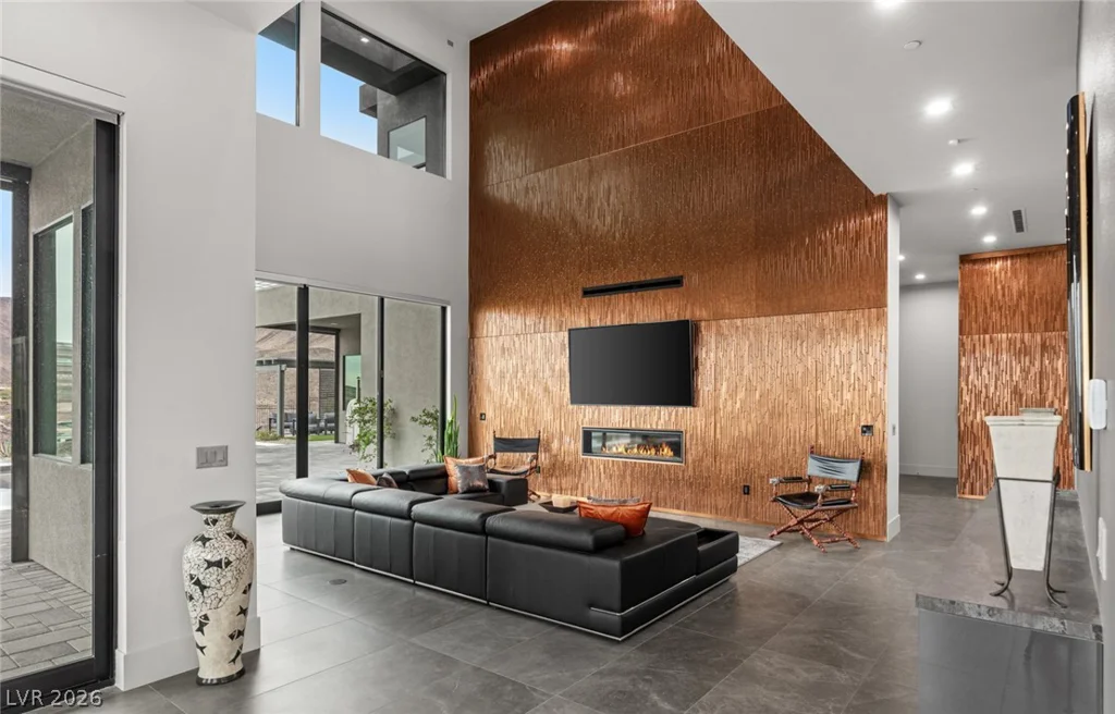 668 Dragon Peak, Henderson, NV 89012