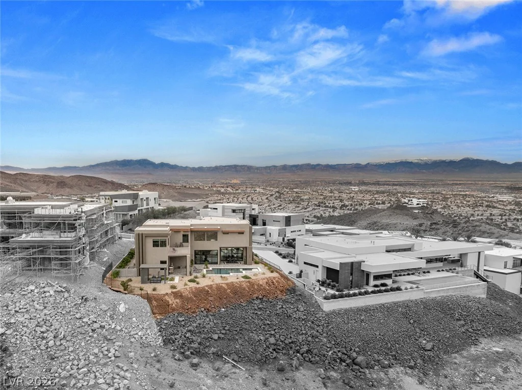 668 Dragon Peak, Henderson, NV 89012