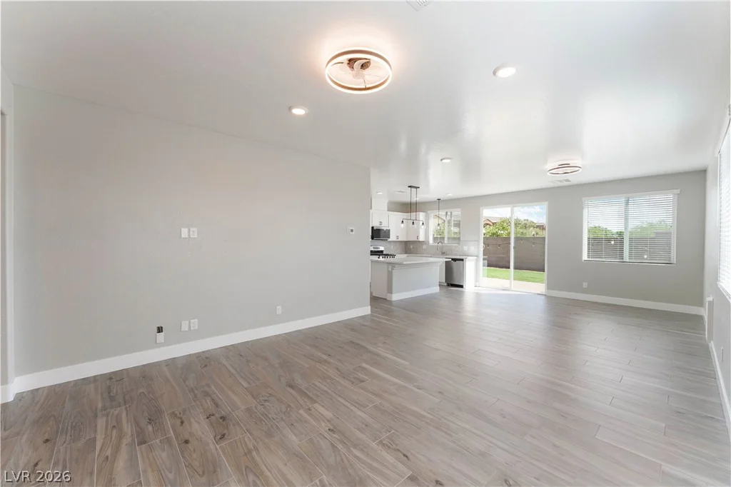 7604 Bandon Cliffs, North Las Vegas, NV 89084