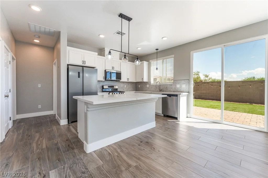 7604 Bandon Cliffs, North Las Vegas, NV 89084