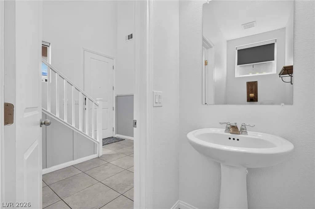 4618 Chirping, North Las Vegas, NV 89031