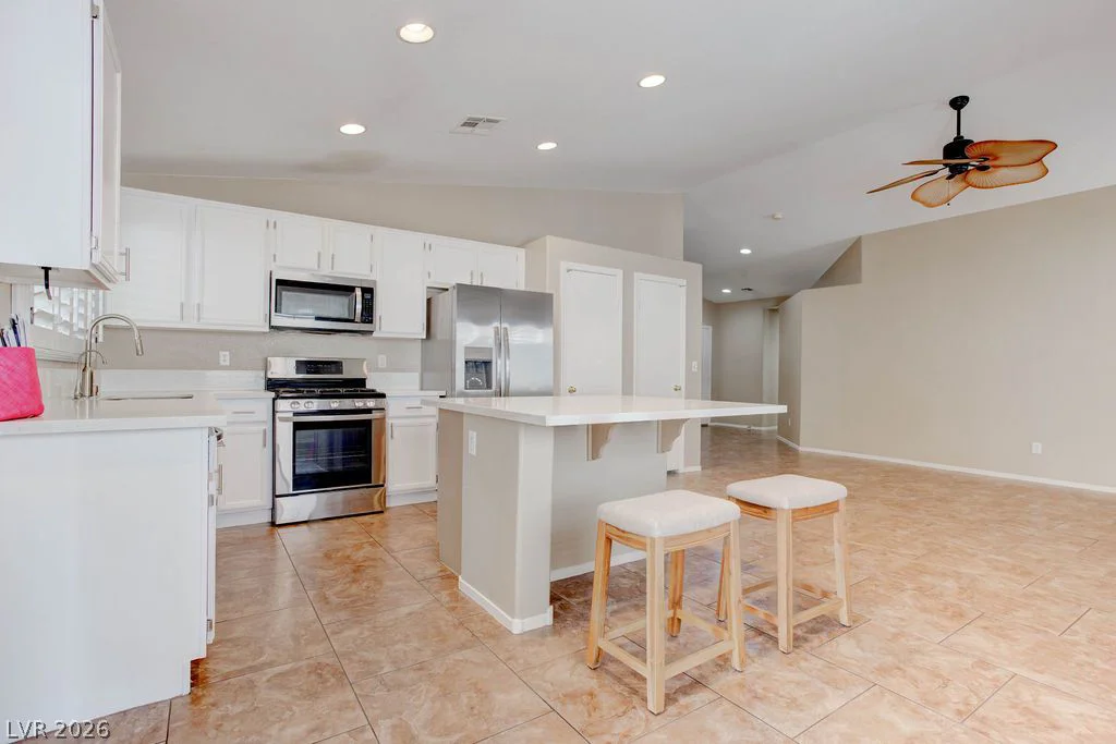 426 River Glider, North Las Vegas, NV 89084