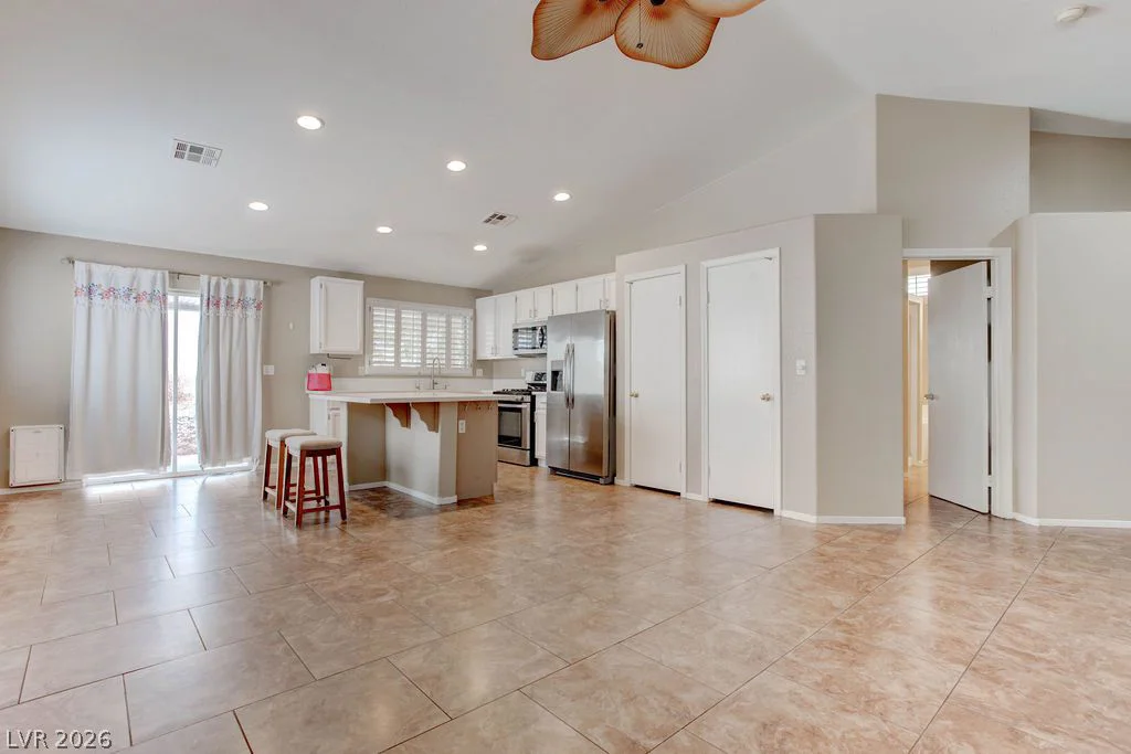 426 River Glider, North Las Vegas, NV 89084