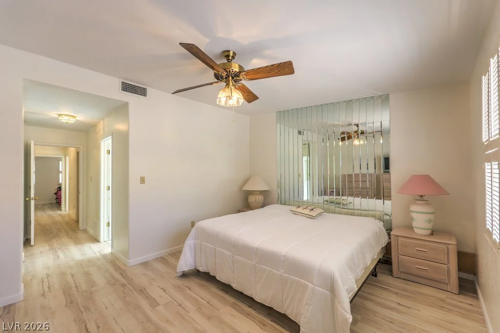 2851 Valley View, Las Vegas, NV 89102