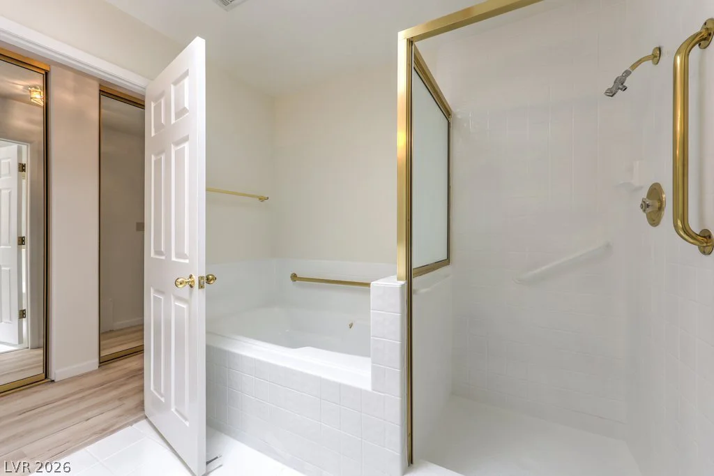 2851 Valley View, Las Vegas, NV 89102