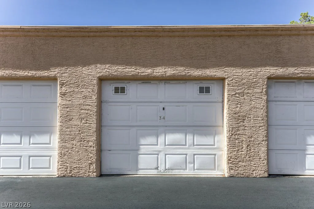 2851 Valley View, Las Vegas, NV 89102