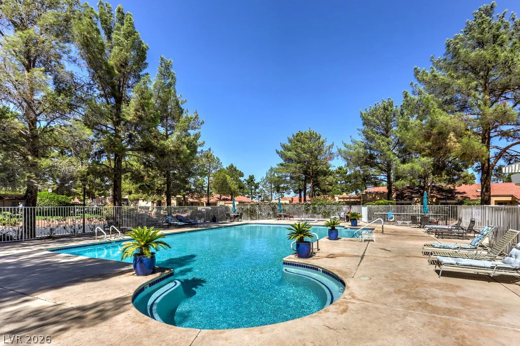 2851 Valley View, Las Vegas, NV 89102