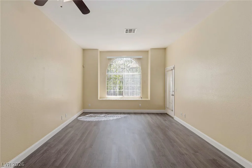 3125 Buffalo, Las Vegas, NV 89128