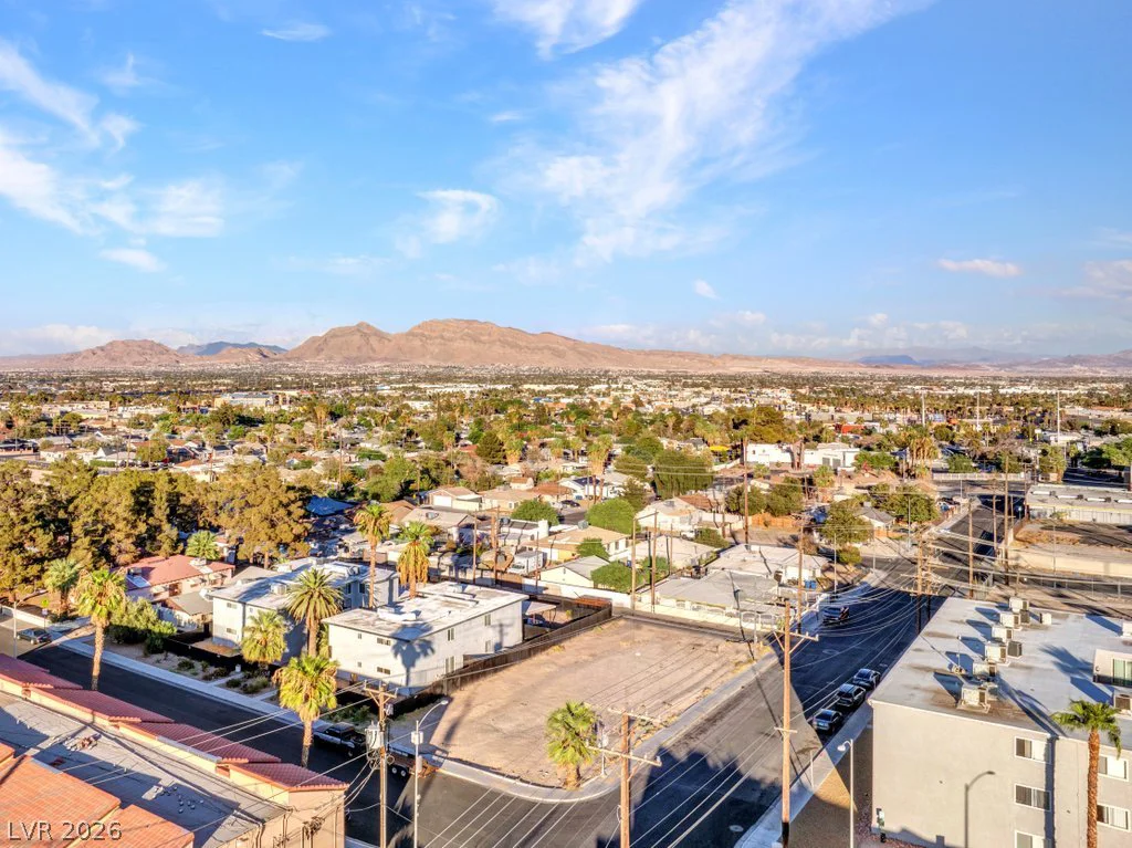 423 13th, Las Vegas, NV 89101