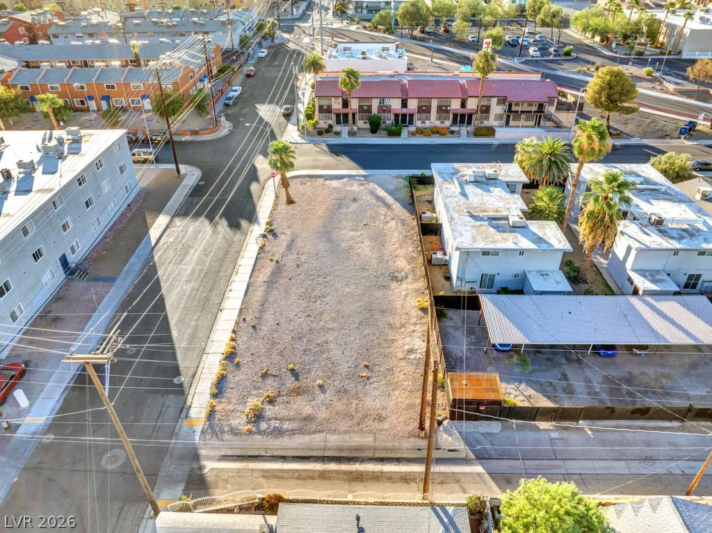 423 13th, Las Vegas, NV 89101