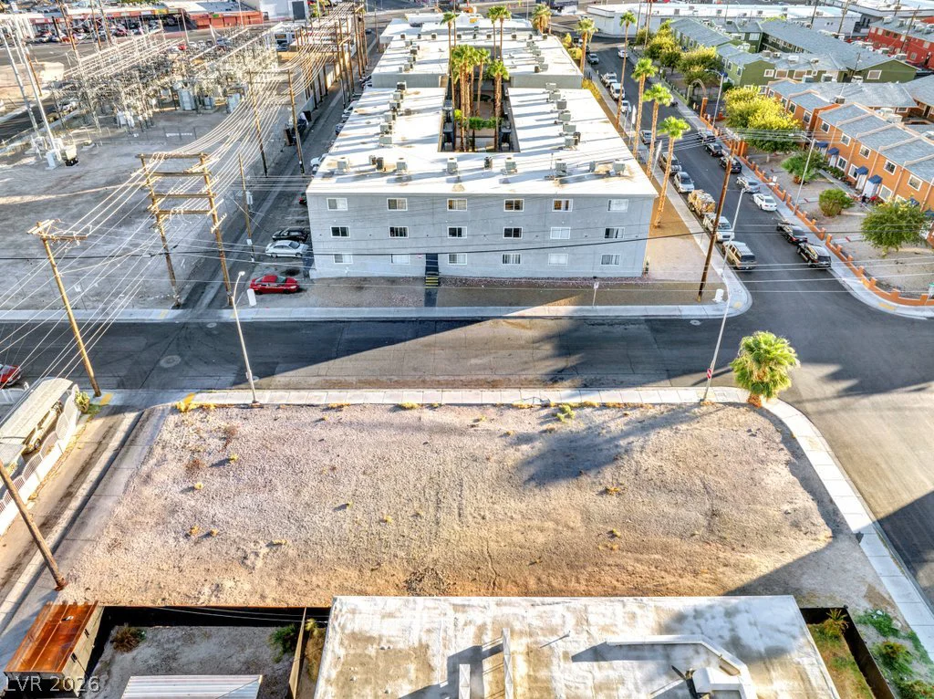 423 13th, Las Vegas, NV 89101