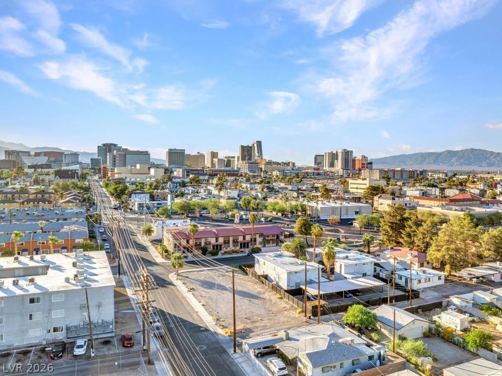 423 13th, Las Vegas, NV 89101
