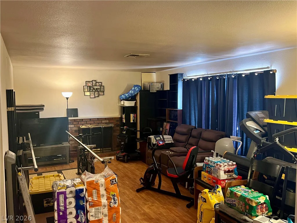 3533 Moraga, Las Vegas, NV 89103