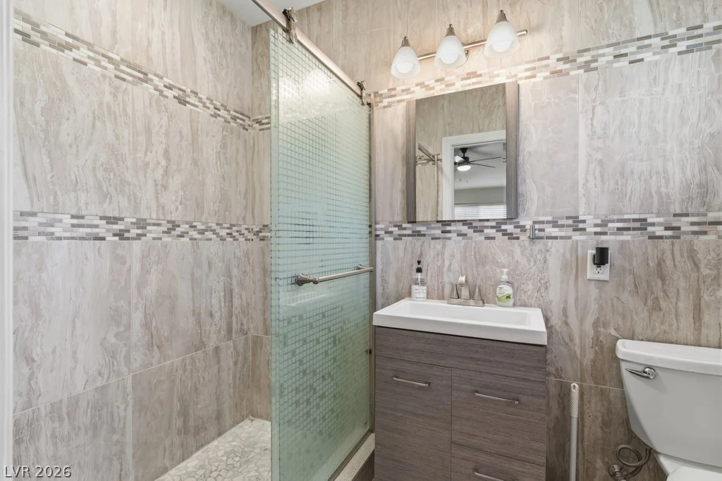 3327 Seminole, Las Vegas, NV 89169