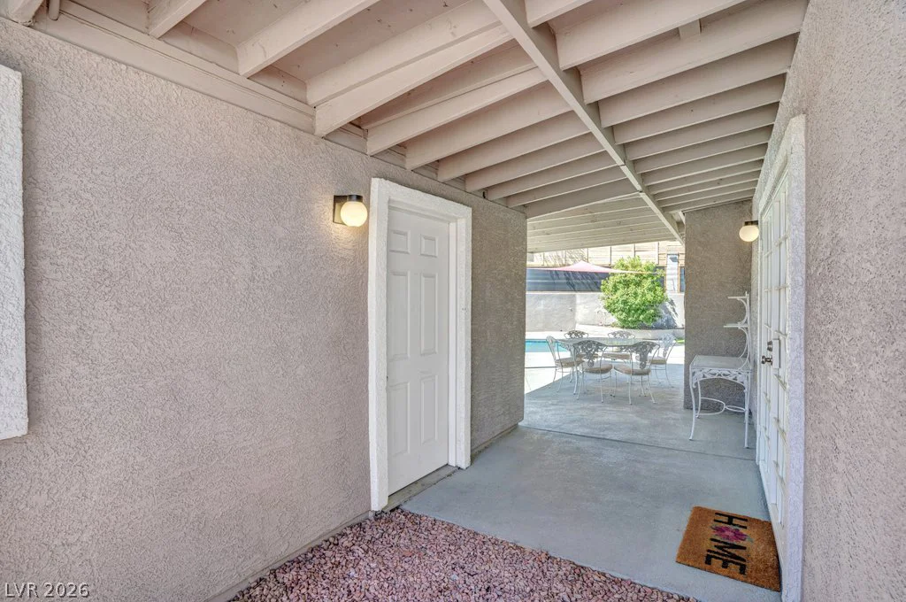 3327 Seminole, Las Vegas, NV 89169
