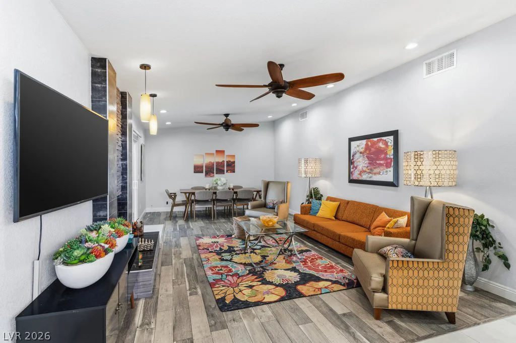 3327 Seminole, Las Vegas, NV 89169