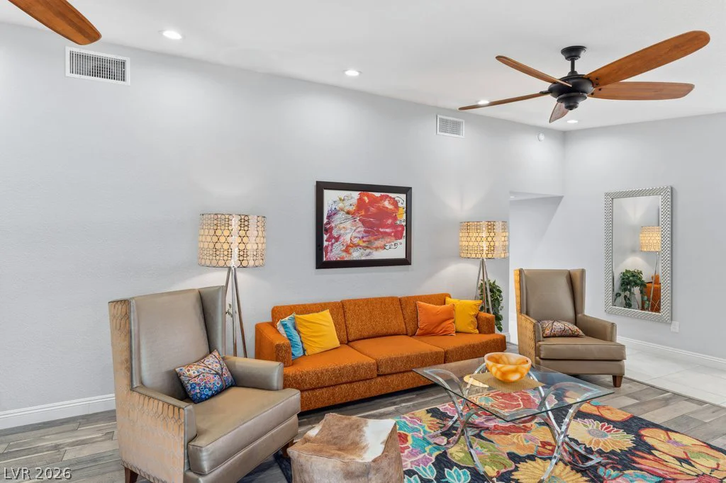 3327 Seminole, Las Vegas, NV 89169