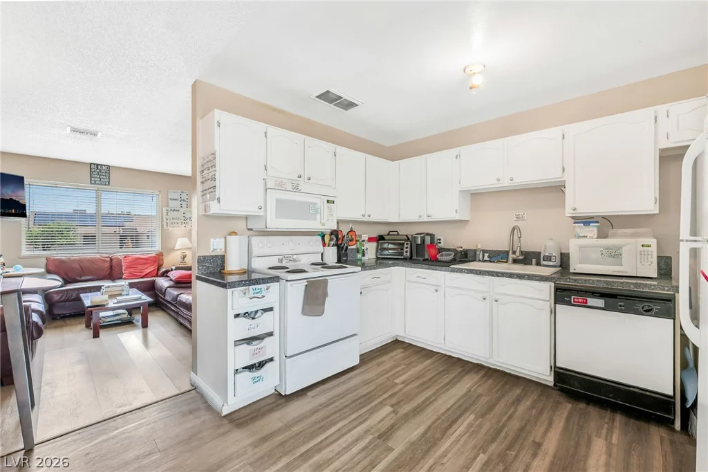 1000 Rockaway, Las Vegas, NV 89145