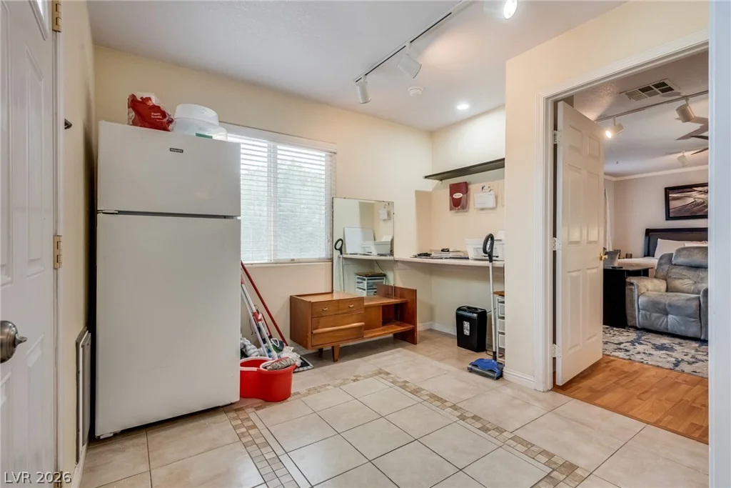 836 Vermillion, Henderson, NV 89002