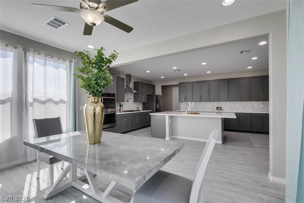 70 Pikiariki, Las Vegas, NV 89183