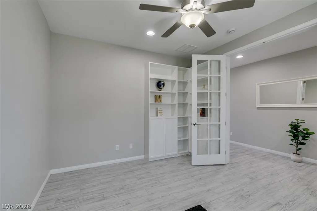 70 Pikiariki, Las Vegas, NV 89183