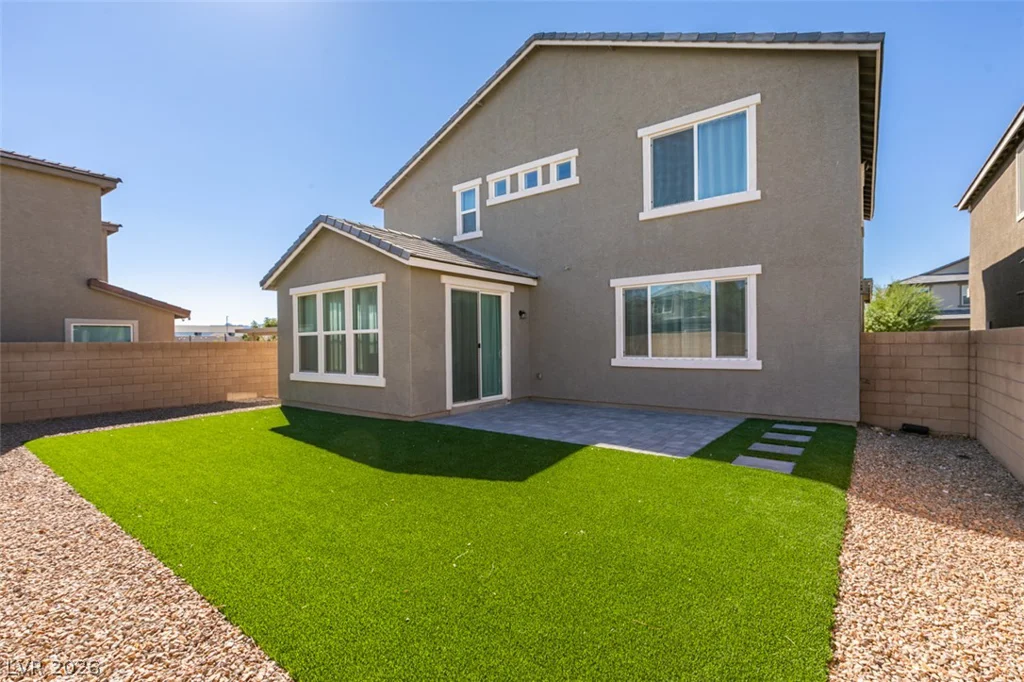 70 Pikiariki, Las Vegas, NV 89183