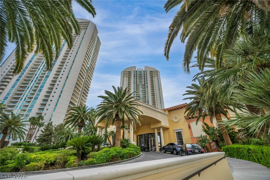 2777 Paradise, Las Vegas, NV 89109