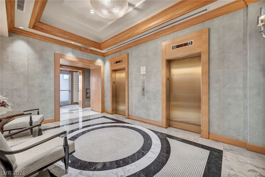 2777 Paradise, Las Vegas, NV 89109