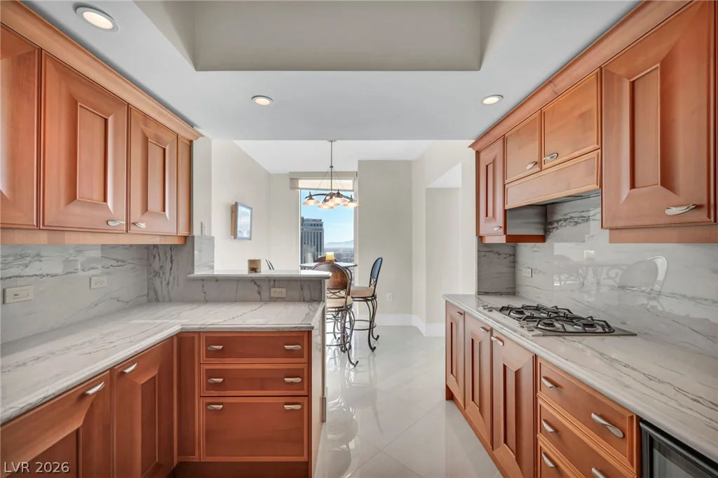 2777 Paradise, Las Vegas, NV 89109