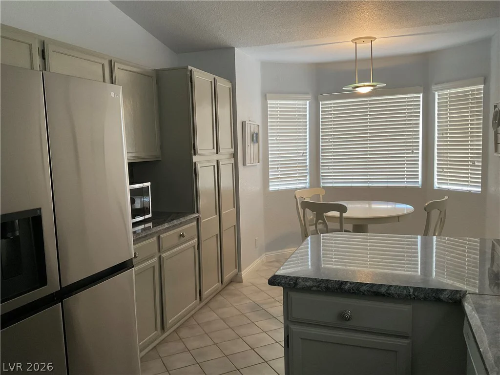 417 Cherry Meadows, Las Vegas, NV 89145