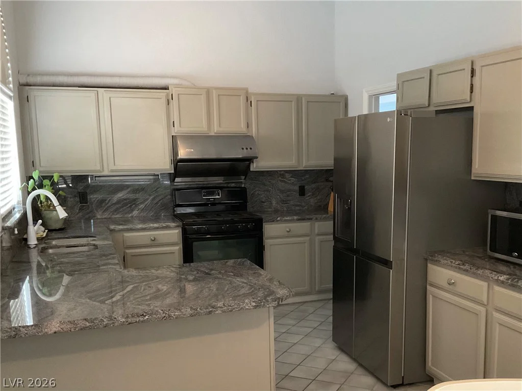 417 Cherry Meadows, Las Vegas, NV 89145